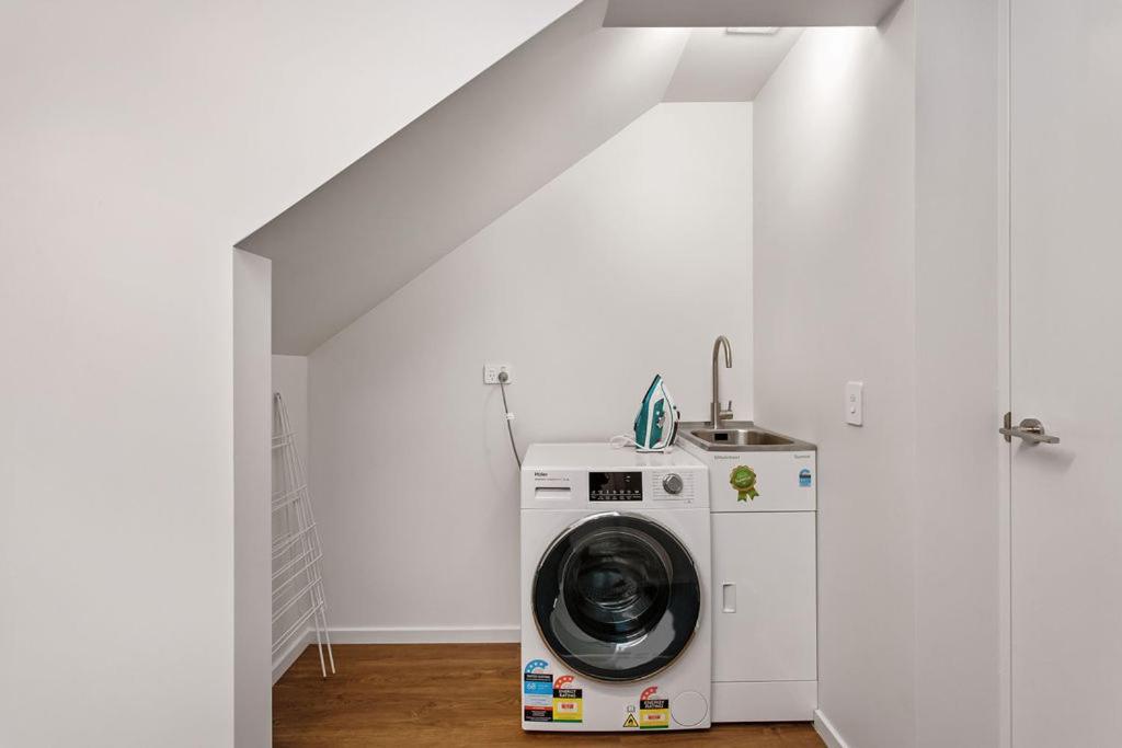 クライストチャーチStylish Brand New Sunny 3Bdrm 3Bth Garage Sleeps 6アパートメント エクステリア 写真