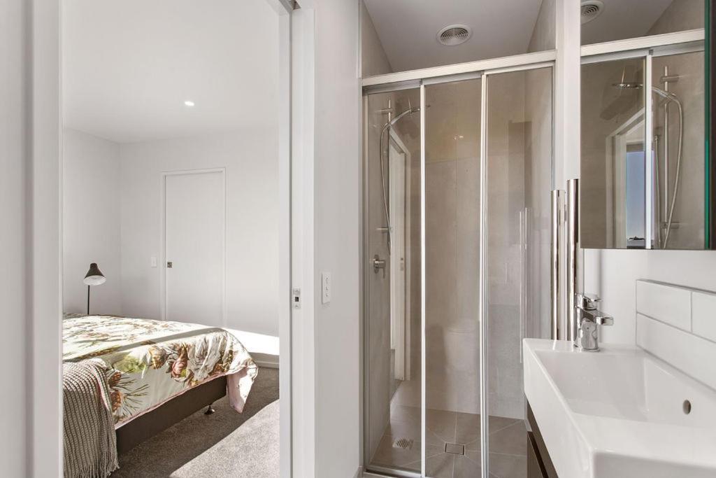 クライストチャーチStylish Brand New Sunny 3Bdrm 3Bth Garage Sleeps 6アパートメント エクステリア 写真