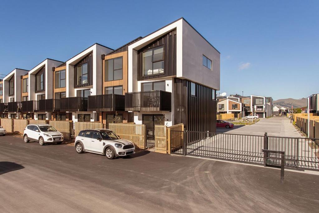 クライストチャーチStylish Brand New Sunny 3Bdrm 3Bth Garage Sleeps 6アパートメント エクステリア 写真